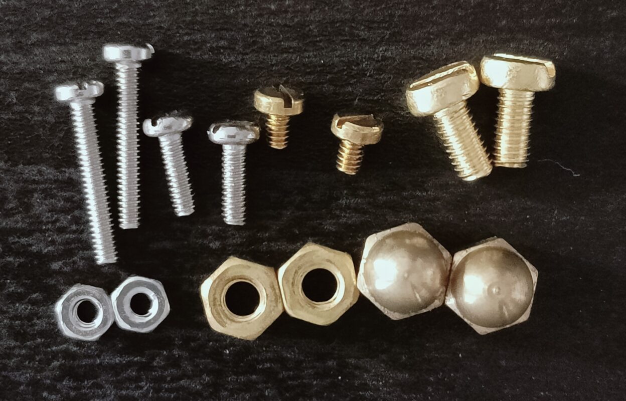 Diverse M2 + M3 Schrauben und Muttern in unterschioedlichen Längen für Wilesco Reperaturen